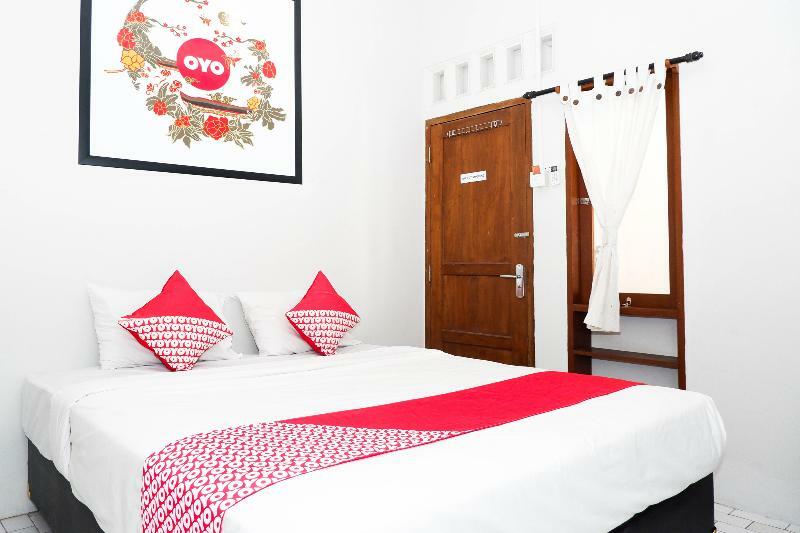 Oyo 422 Achterhuis 2*
